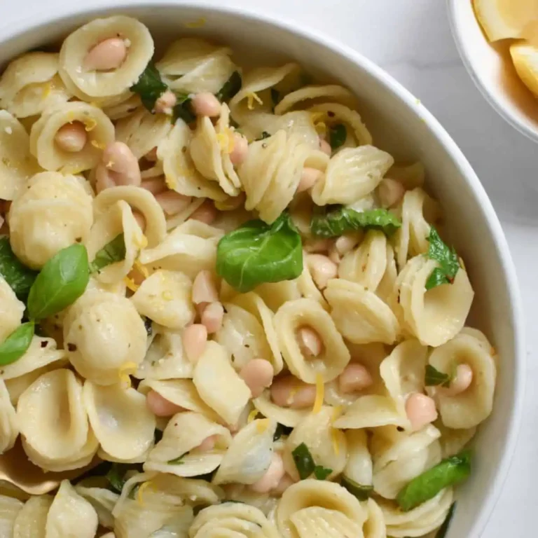 Easy Bacon Baked Beans: Sweet, Savory Comfort Food